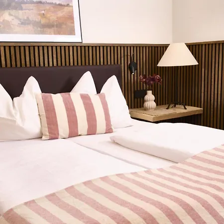 加尼布赫妮霍夫酒店 招待所 沃尔特湖畔韦尔登